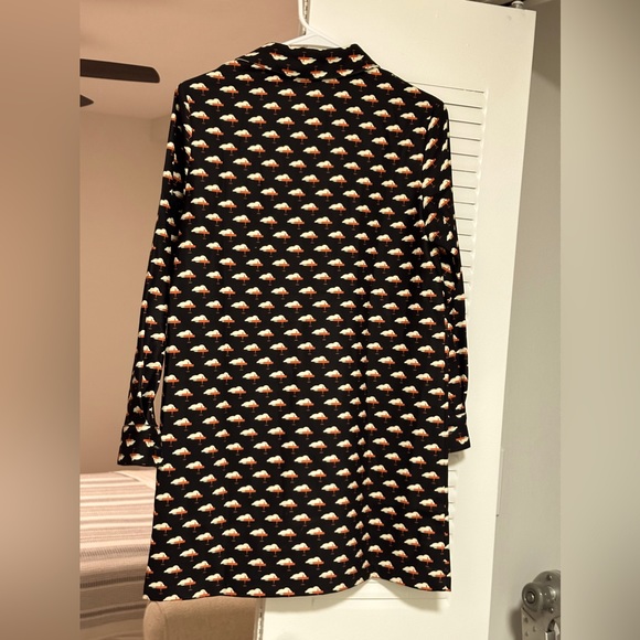 FRONT ROW SHOP DRESS W/AIRPLANES AND CLOUDS - Picture 2 of 4